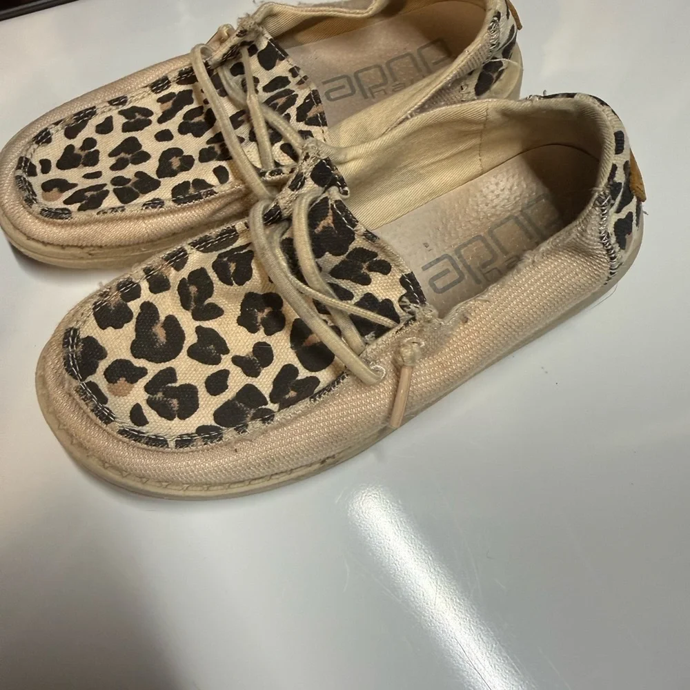 Hey Dude Wendy Youth Funk Leopard Print Slip On Shoes Size 2Y